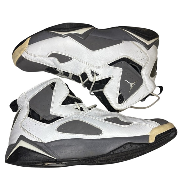 Air Jordan True Flight - Picture 7 of 9